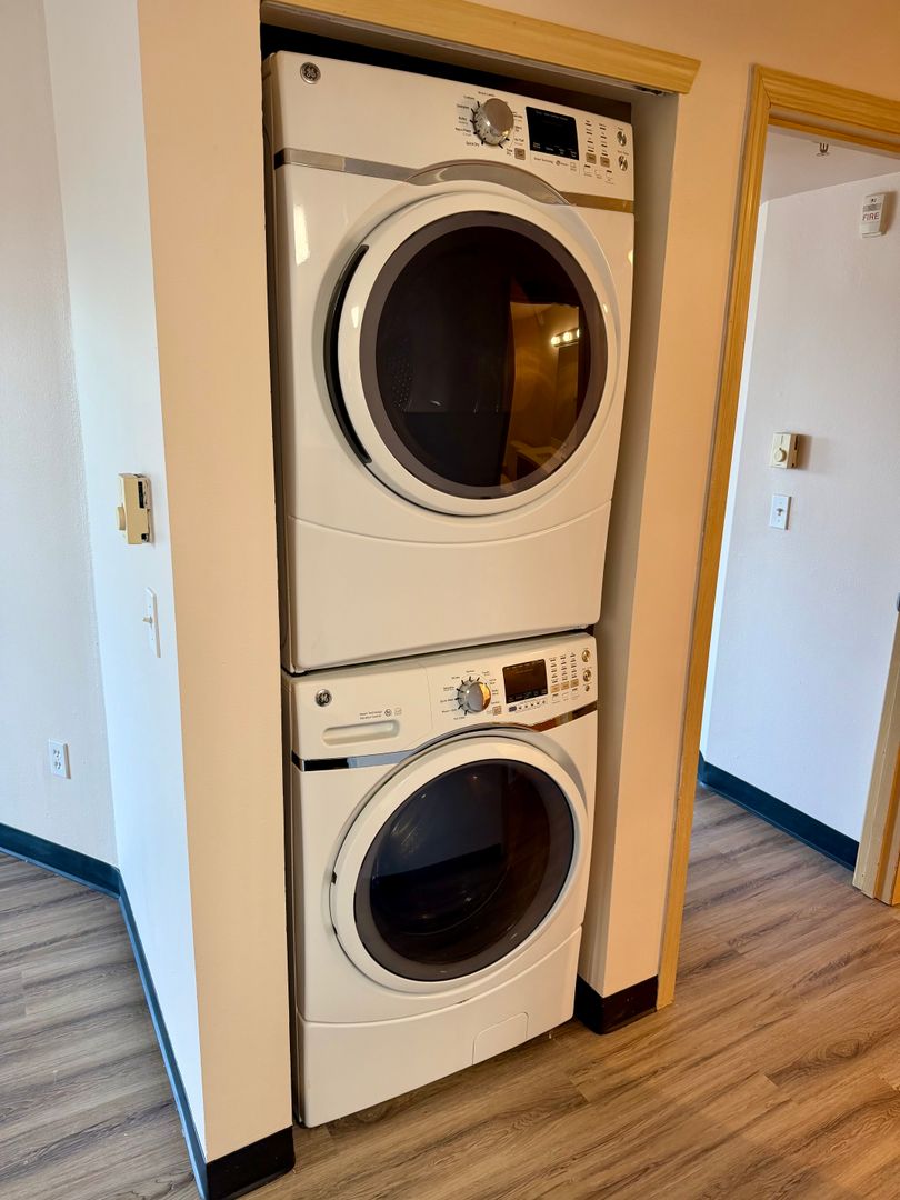 1700 MADISON APTS. 10 of 26