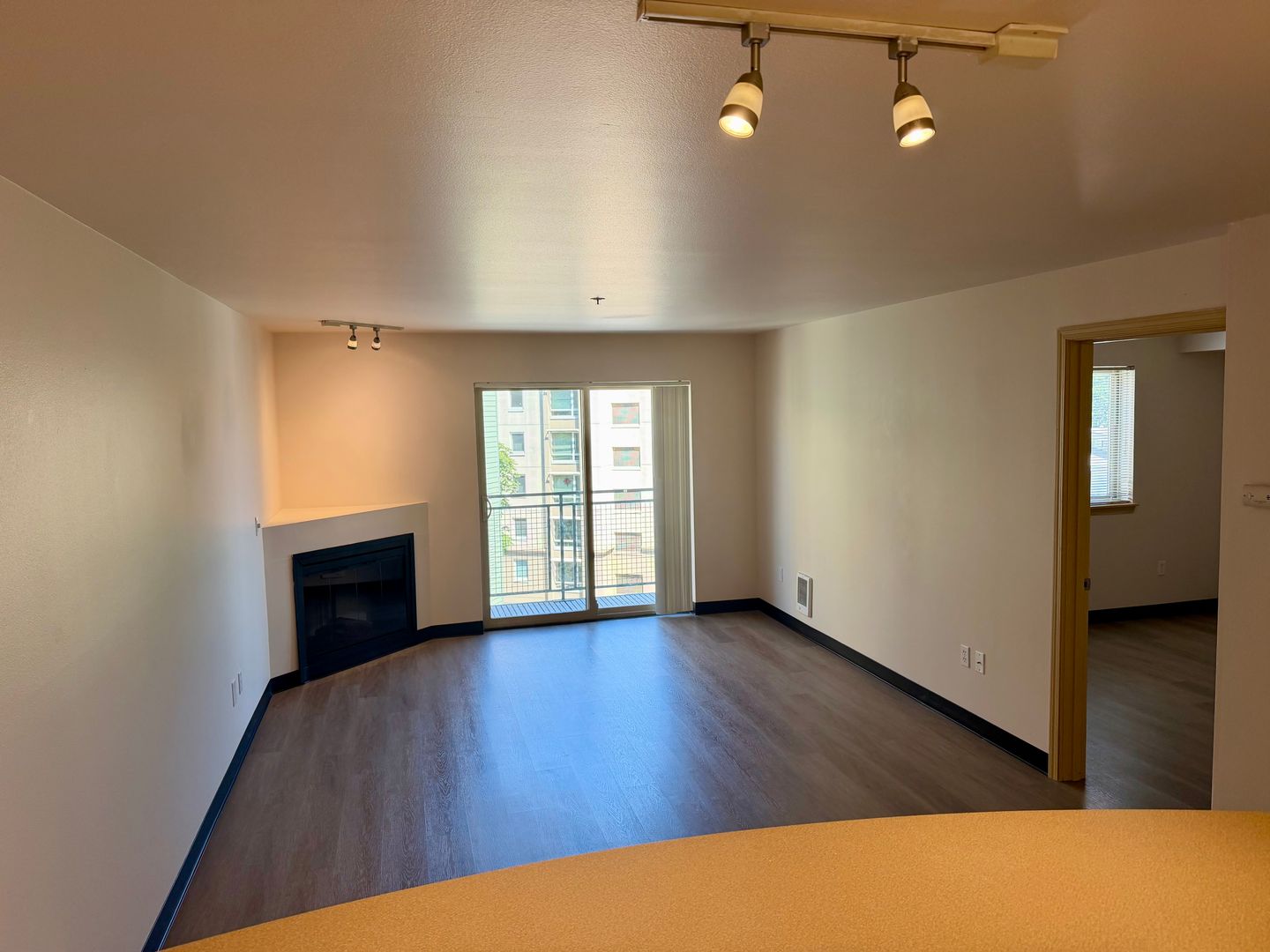 1700 MADISON APTS. 9 of 23