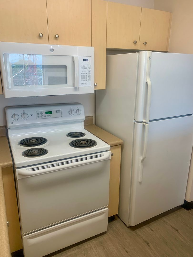 1700 MADISON APTS. 11 of 19
