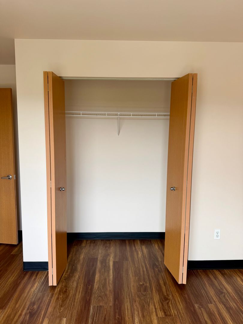 1700 MADISON APTS. 16 of 22