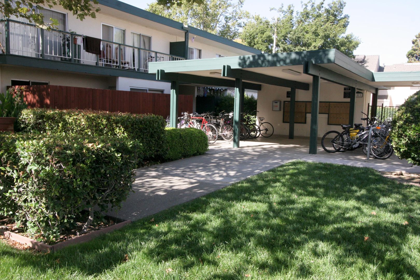 Davis Apartment: 801 D Street