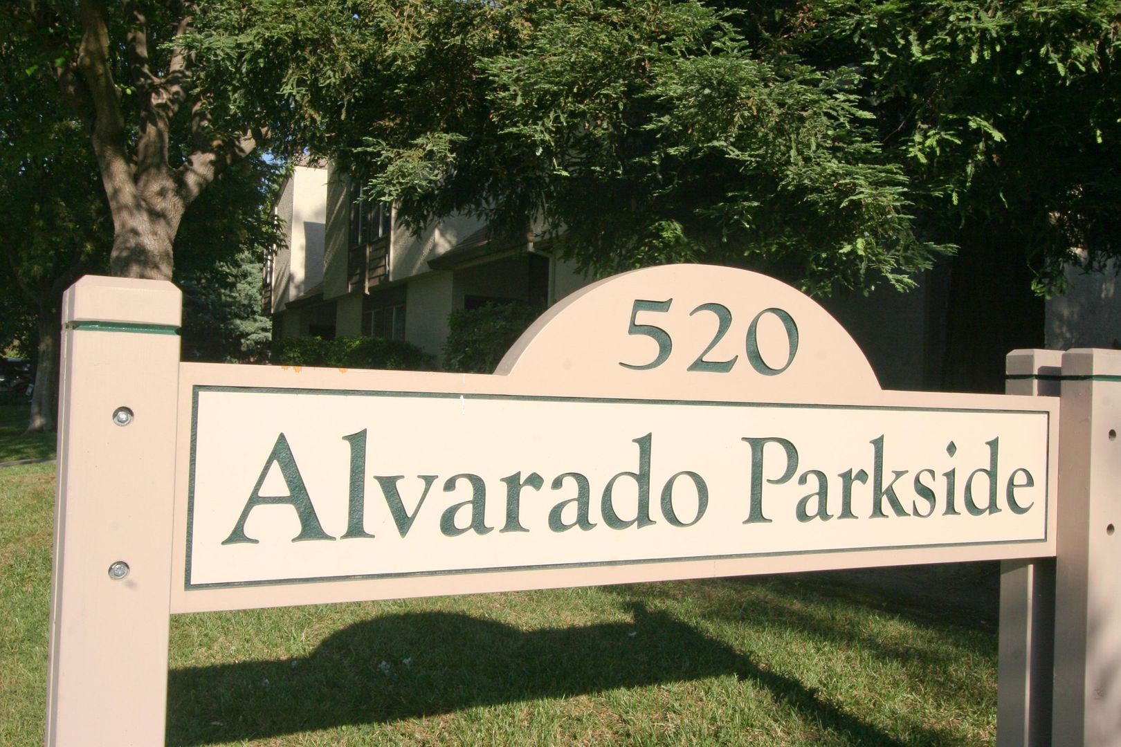 Davis Apartment: 520 Alvarado Ave.