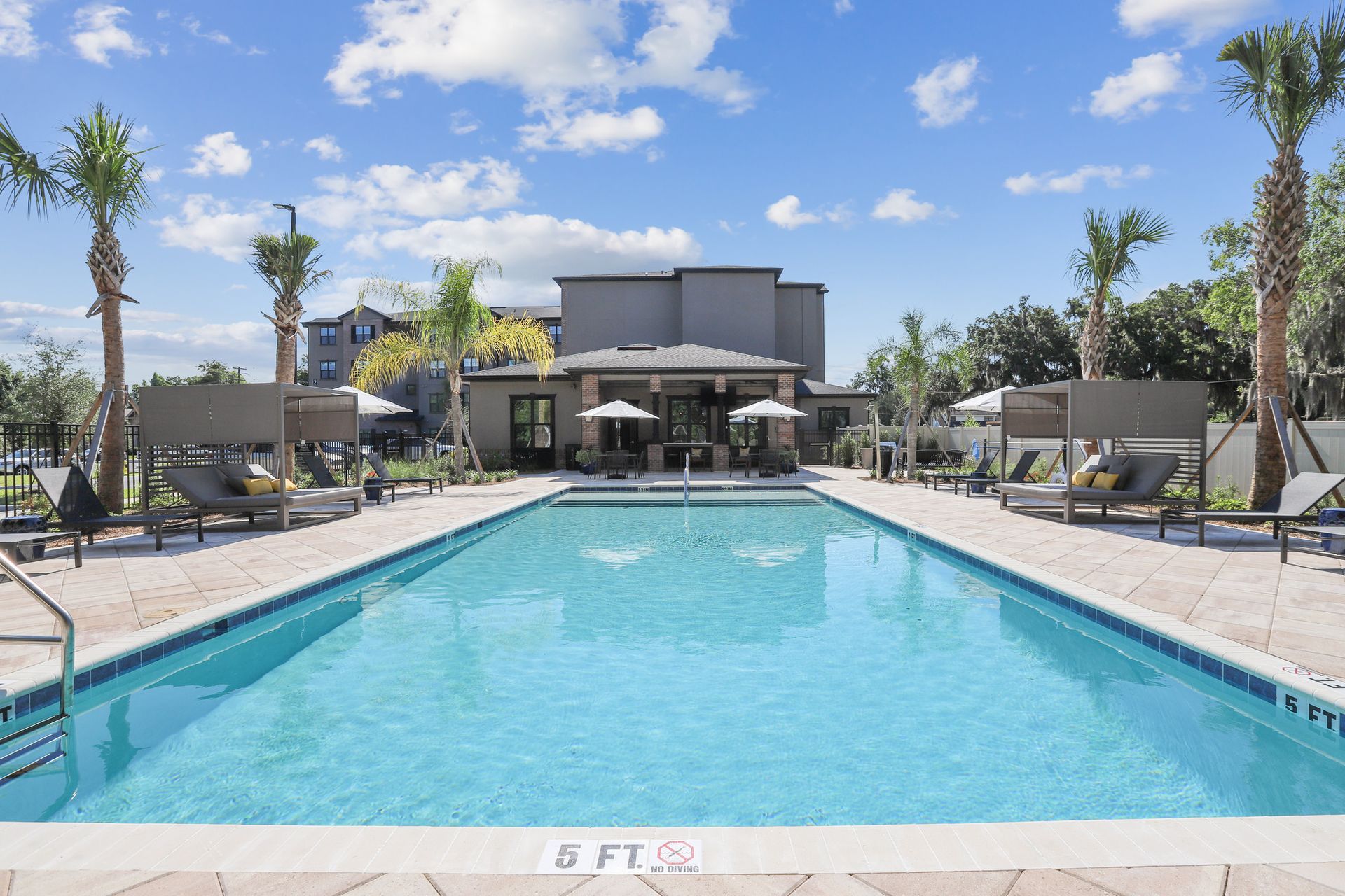 Ocala Apartment: 900 SE 3rd Avenue