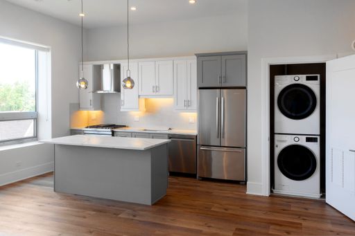 New Construction 2BR/2B Urban Loft – photo 1