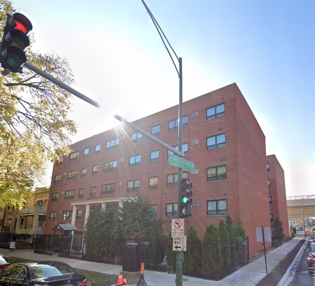 Chicago Apartment: 1111 W. Hollywood Ave.