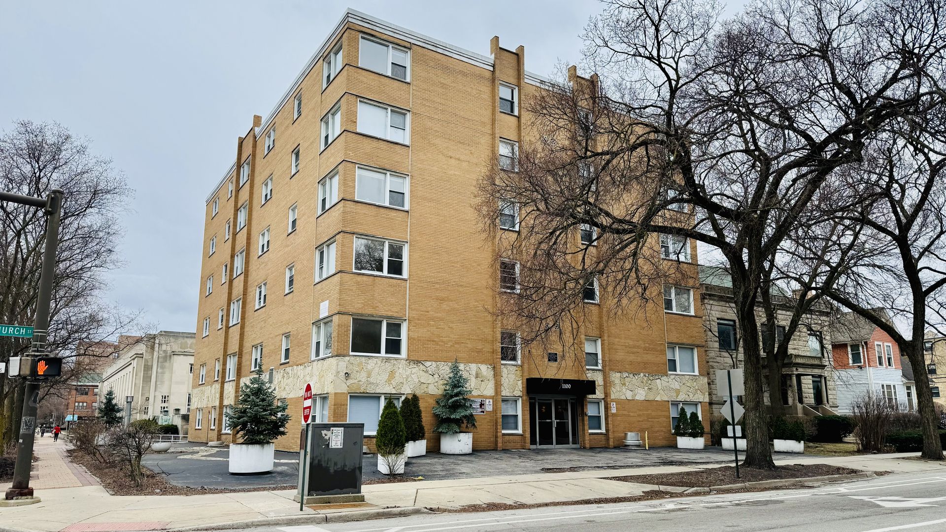 Evanston Apartment: 1100 Church St.