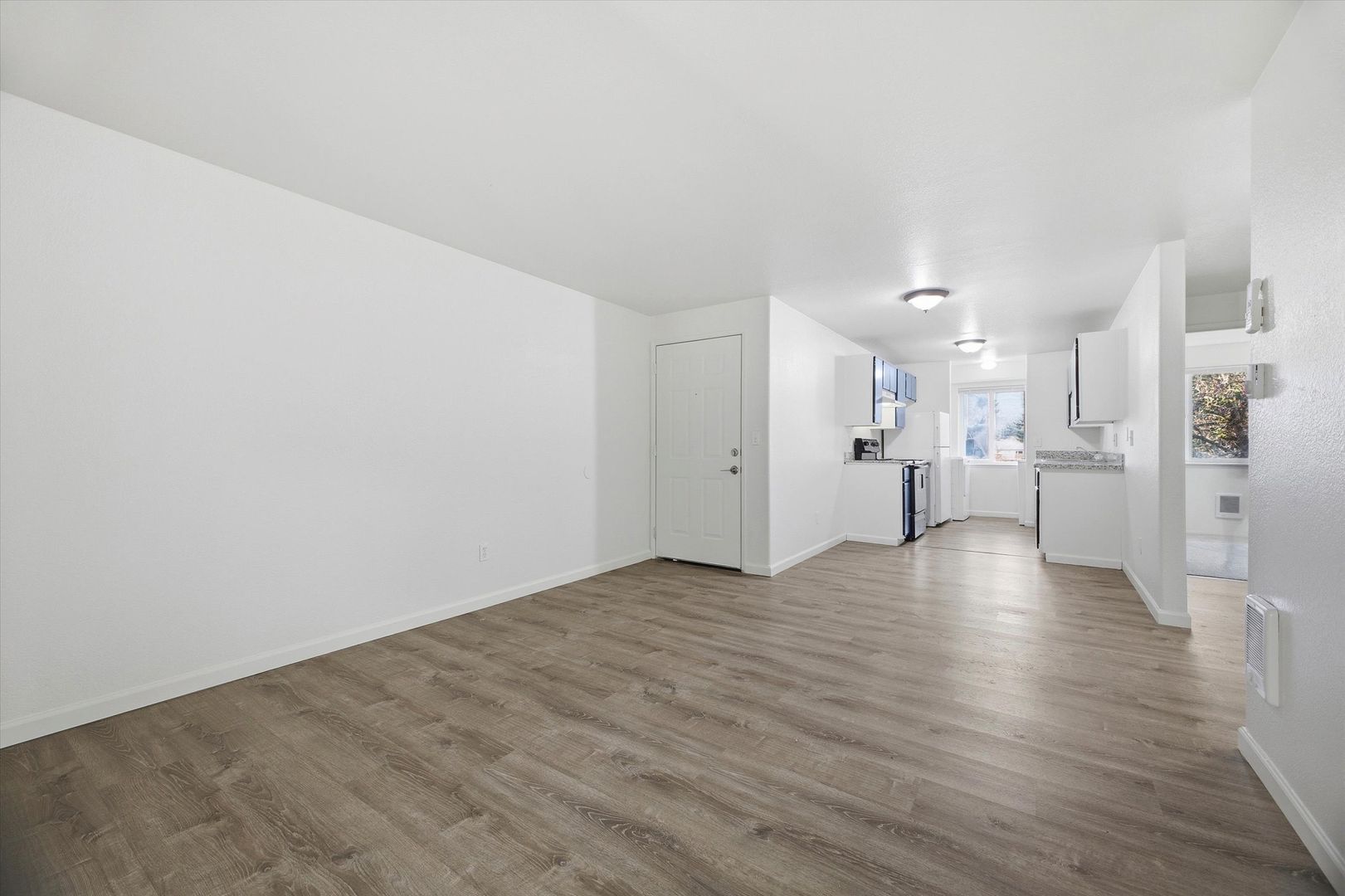 Portland Apartment: 803 SE 187th Ave.