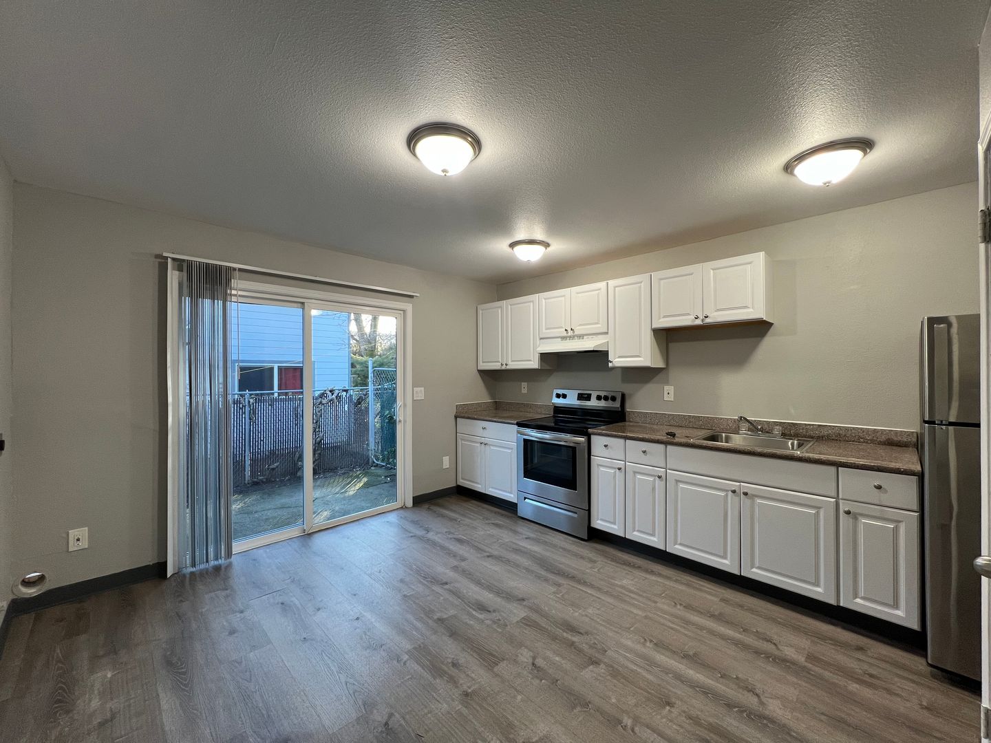 Portland Apartment: 166 NE 162nd