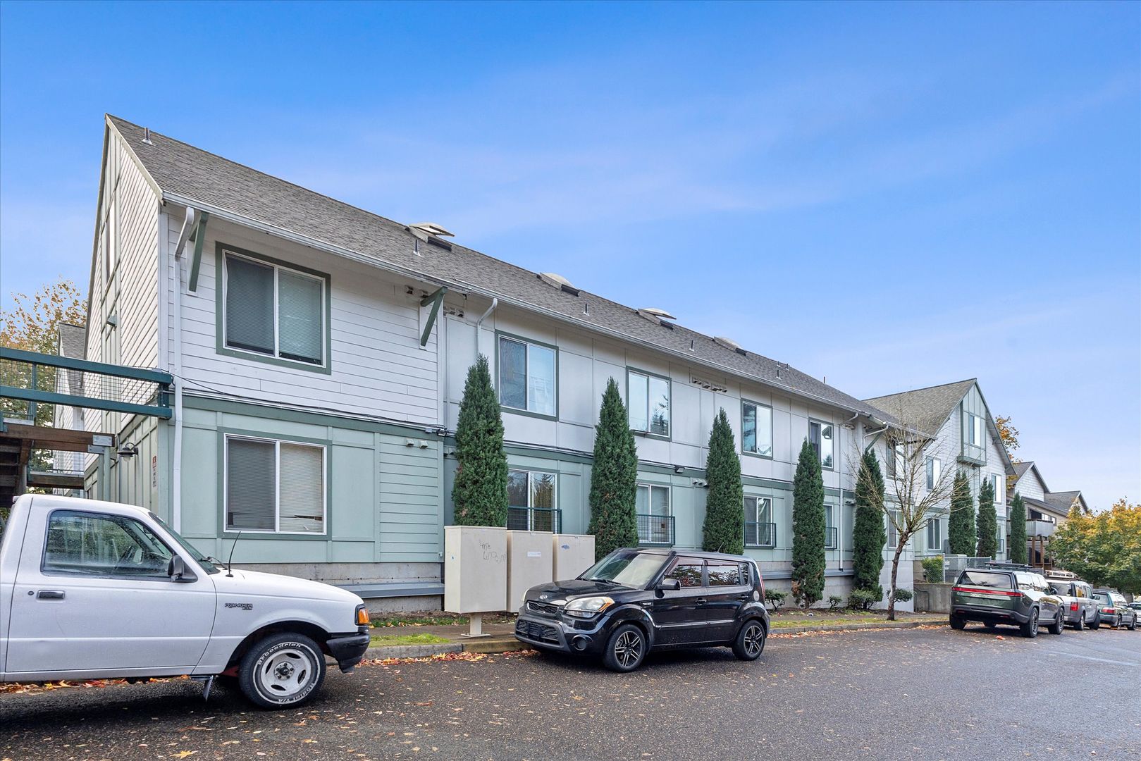 Portland Apartment: 12026 SE Ash St