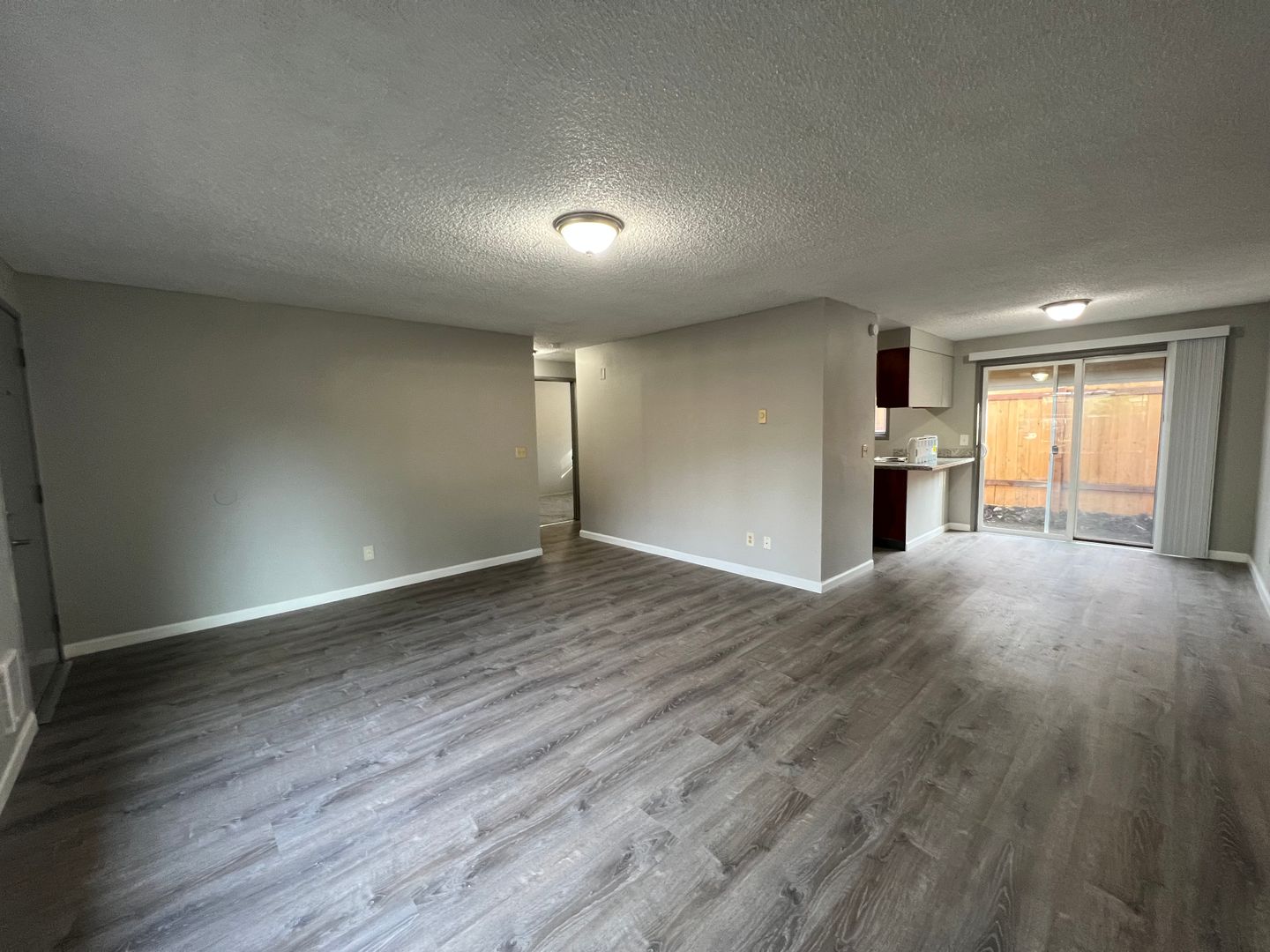 Portland Apartment: 807 SE 187th