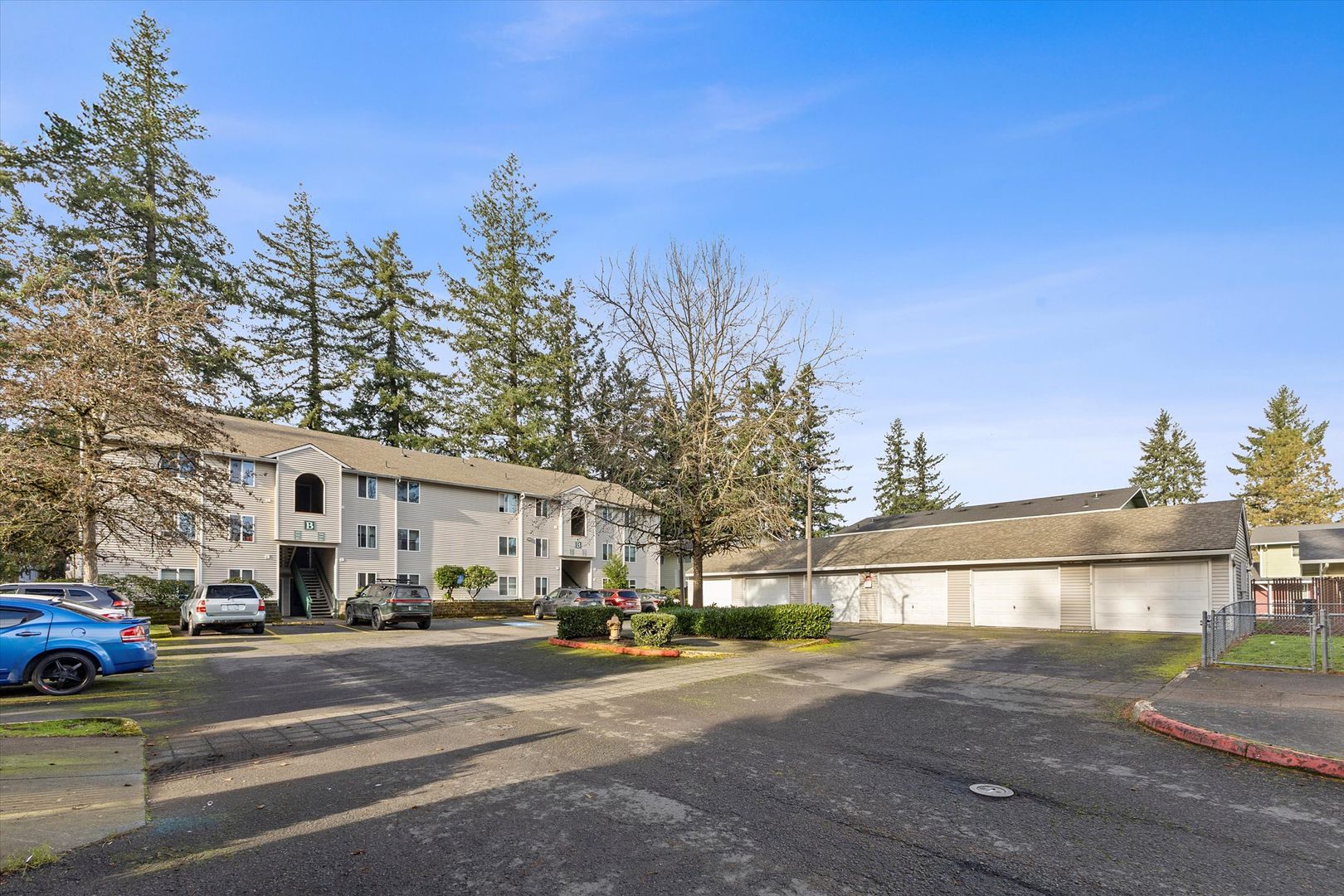 Portland Apartment: 803 SE 187th Ave.
