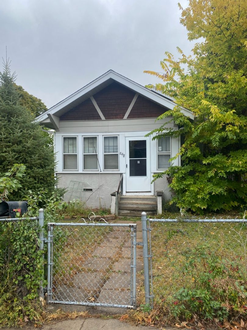 St. Paul House: 848 Ottawa Ave