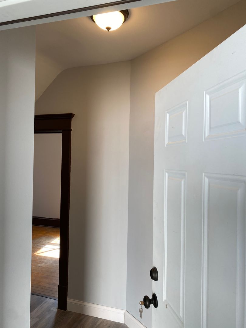 Saint Paul Apartment: 138 Maria Ave