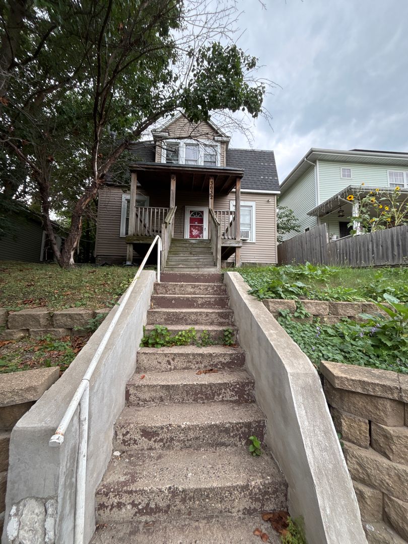 Minneapolis House: 3632 5th Ave S