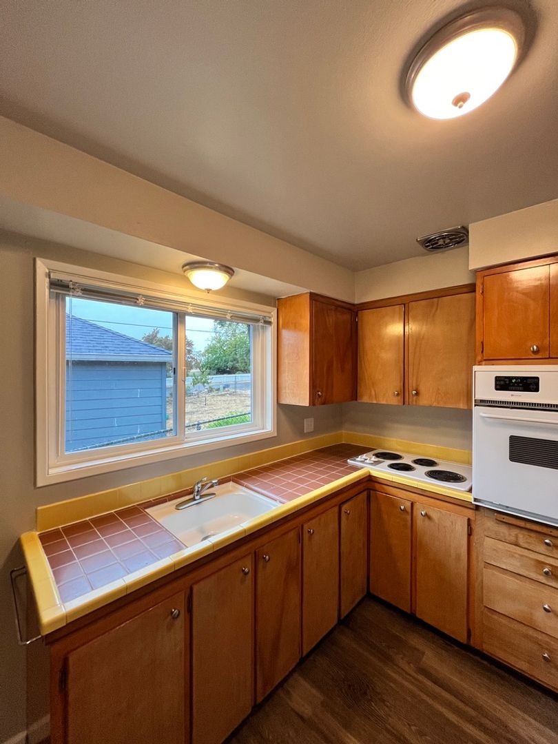 Rivercrest Apartments 9 of 12