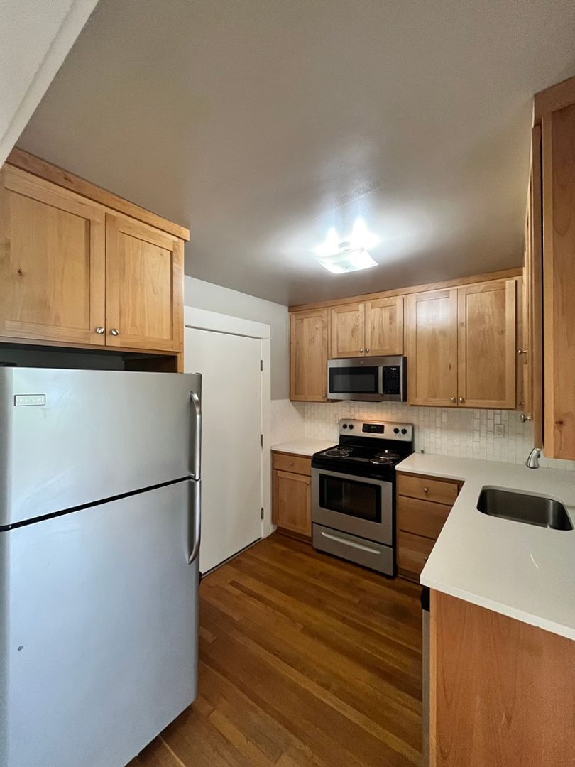 13th Street 6 Plex 7 of 12