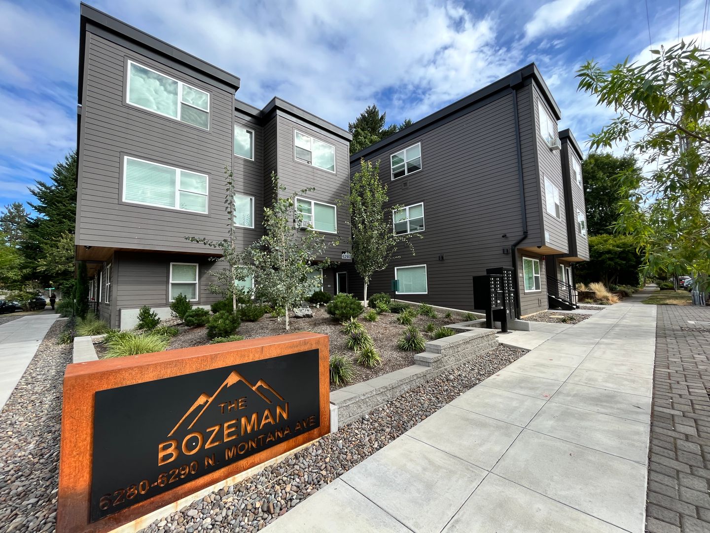 Portland Apartment: 6280-6290 N Montana Ave