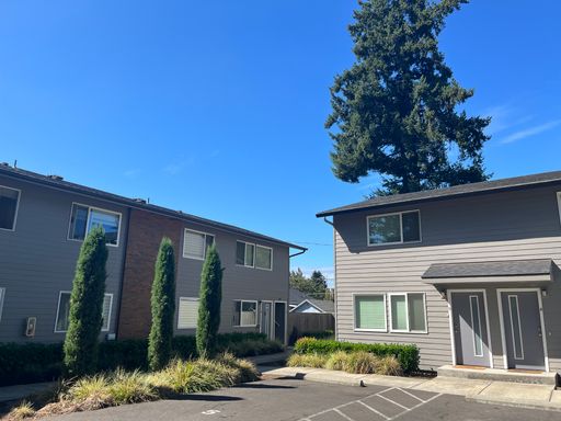 Large / Modern 2-Bedroom! In Unit Washer/Dryer, Stainless Appliances & Pet Friendly! – photo 1