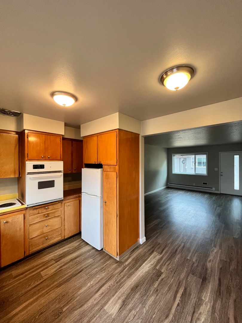 Rivercrest Apartments 10 of 12