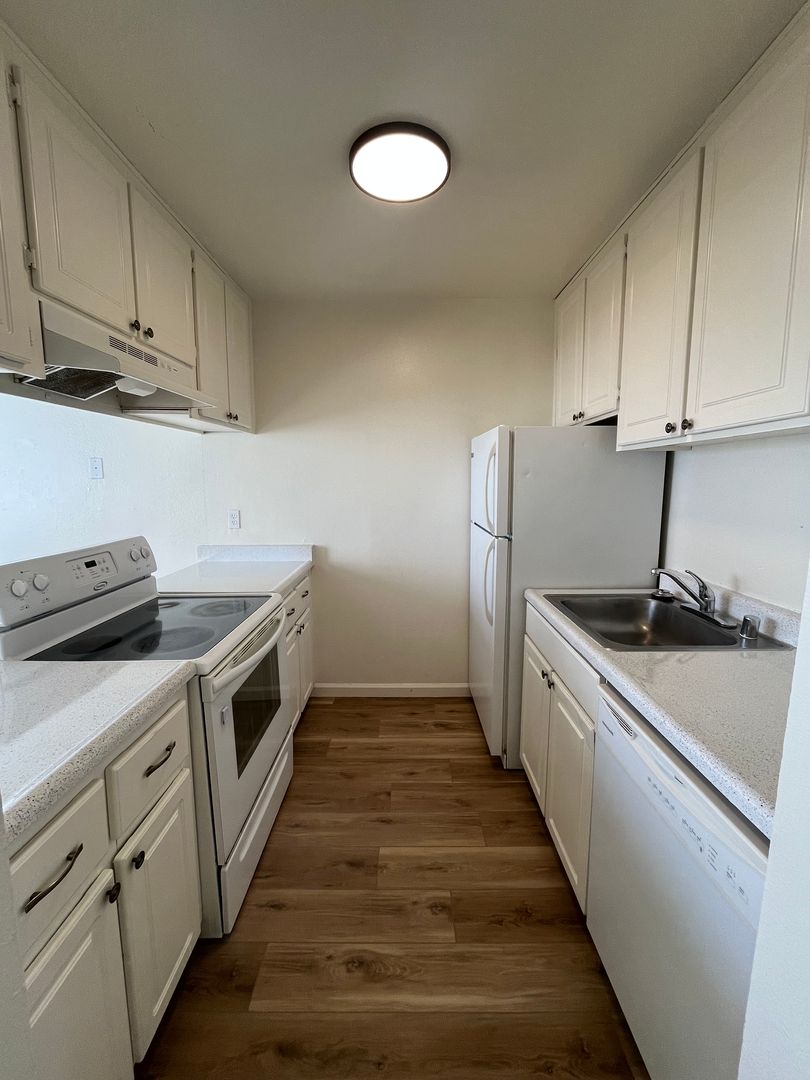 Yuba City Apartment: 1497 Butte House Rd