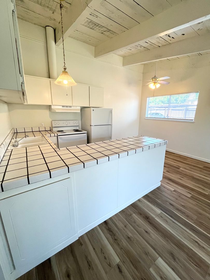 Yuba City Apartment: 1355 Stabler Lane