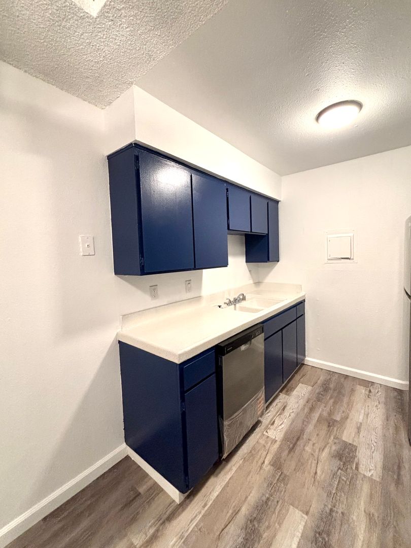 Merced Apartment: 147 Brookdale Drive