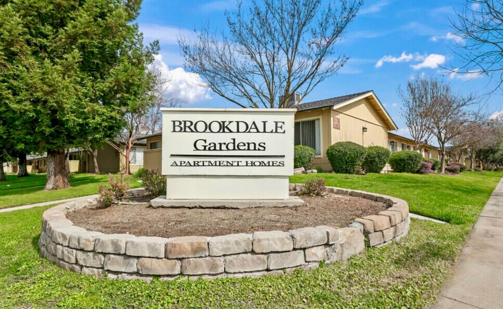 Merced Apartment: 147 Brookdale Drive