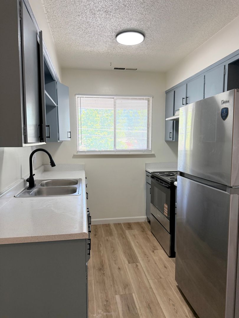 Chico Apartment: 161-261 Cohasset Lane