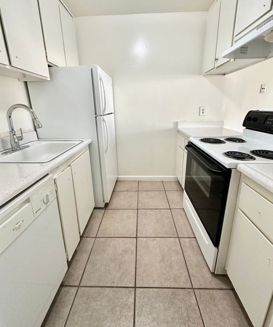 Yuba City Apartment: 1497 Butte House Rd