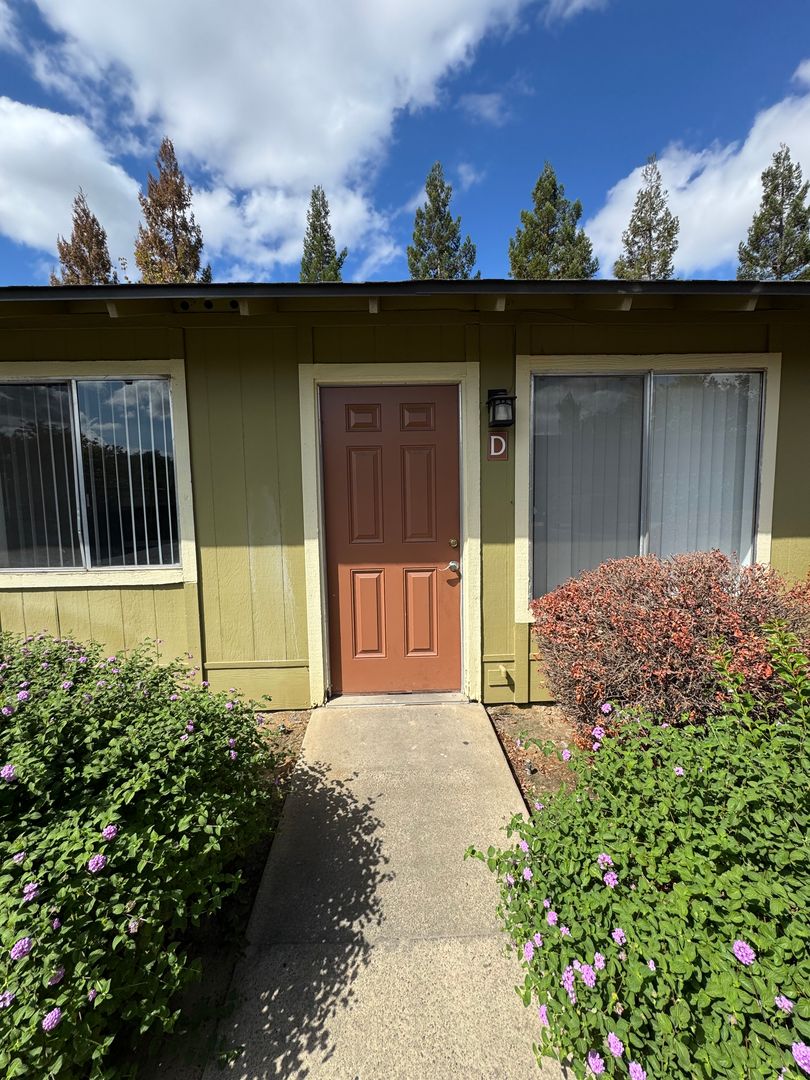 Merced Apartment: 147 Brookdale Drive