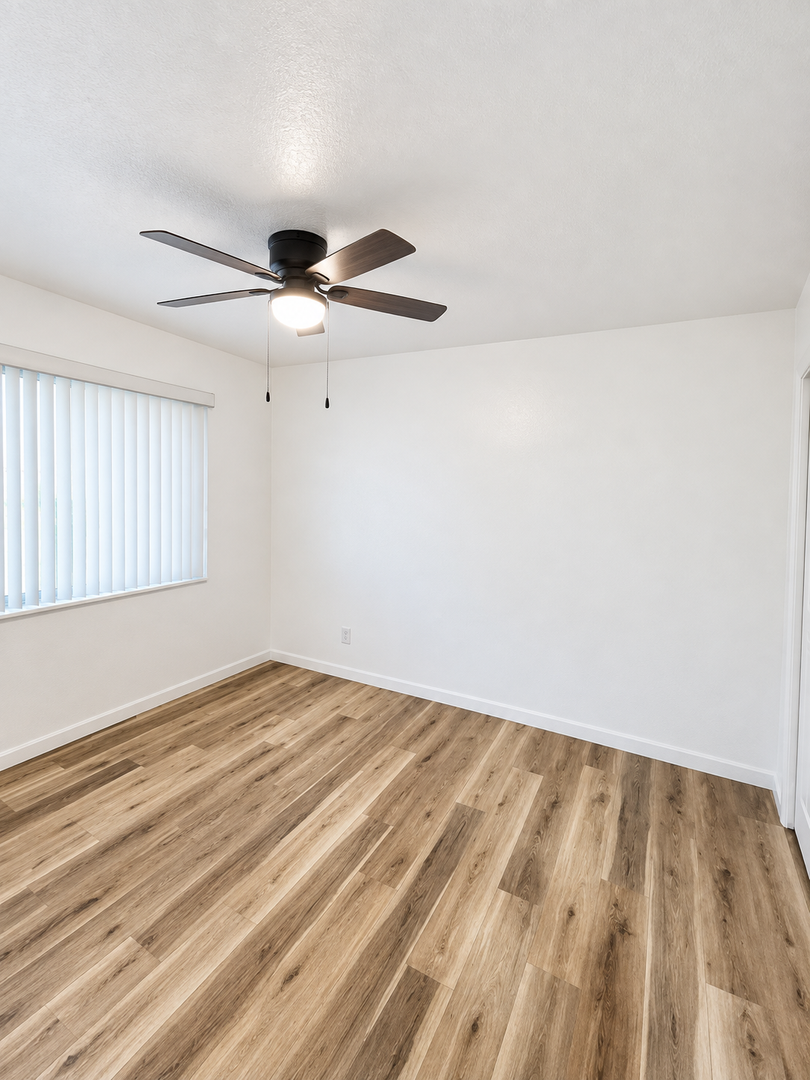 Riverside Apartments 4 of 12