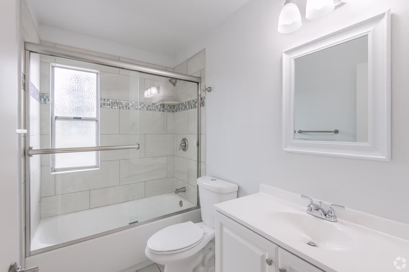 Yuba City Apartment: 200 Park Avenue