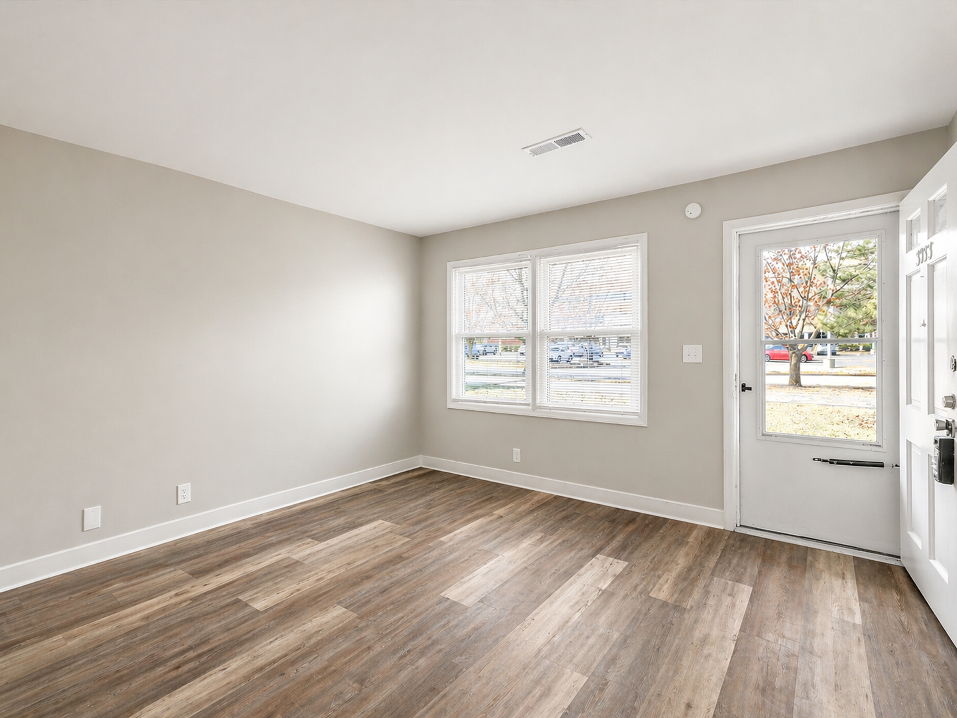 Evansville Apartment: 3901 Bellemeade Ave