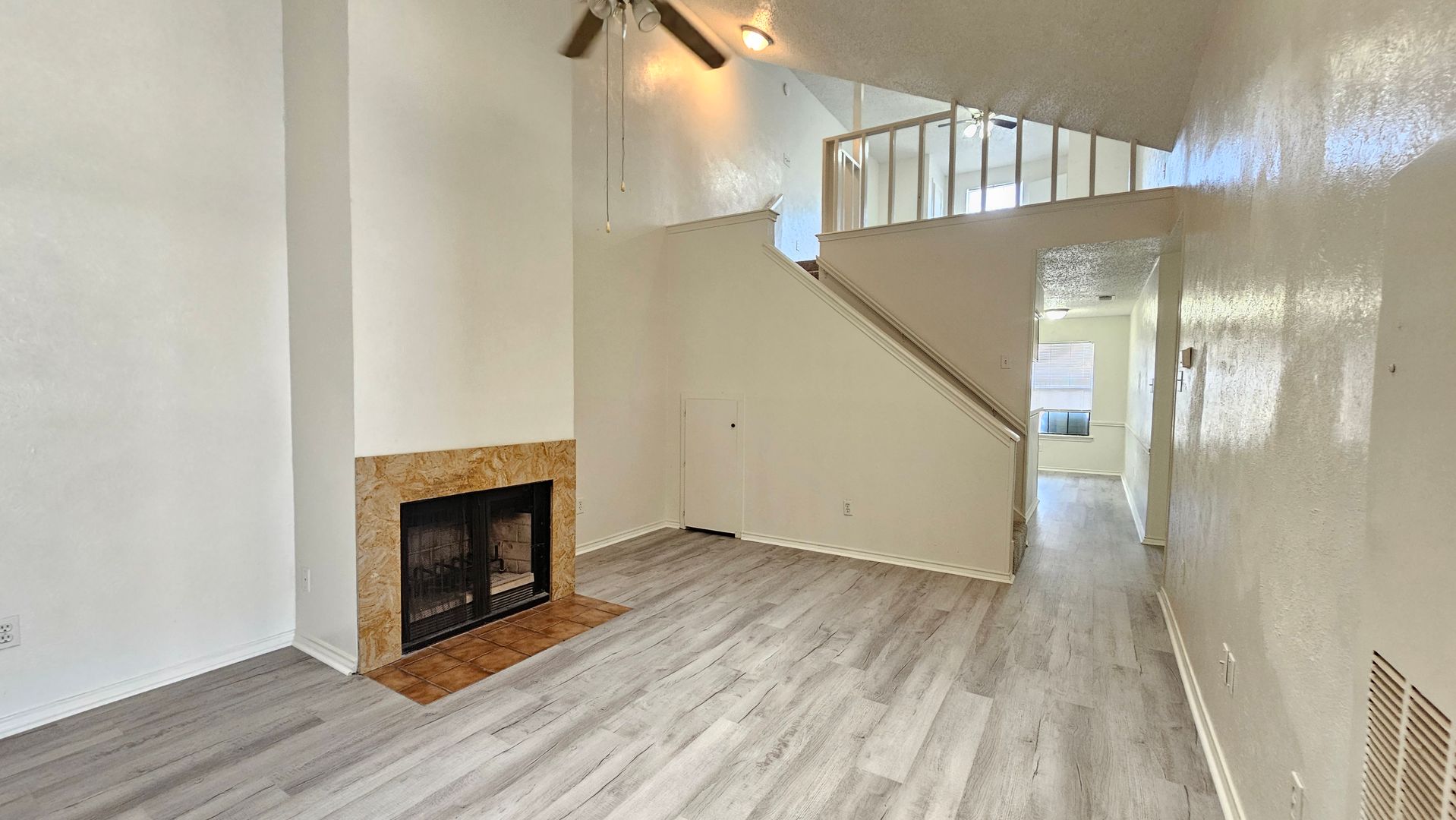 Denton Apartment: 3024 N. Bell Ave