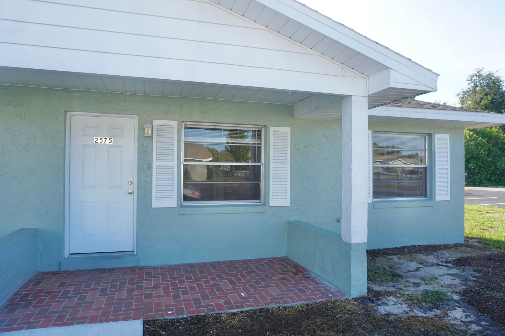 Lake Wales Apartment: 2571-2575 Elm Ave