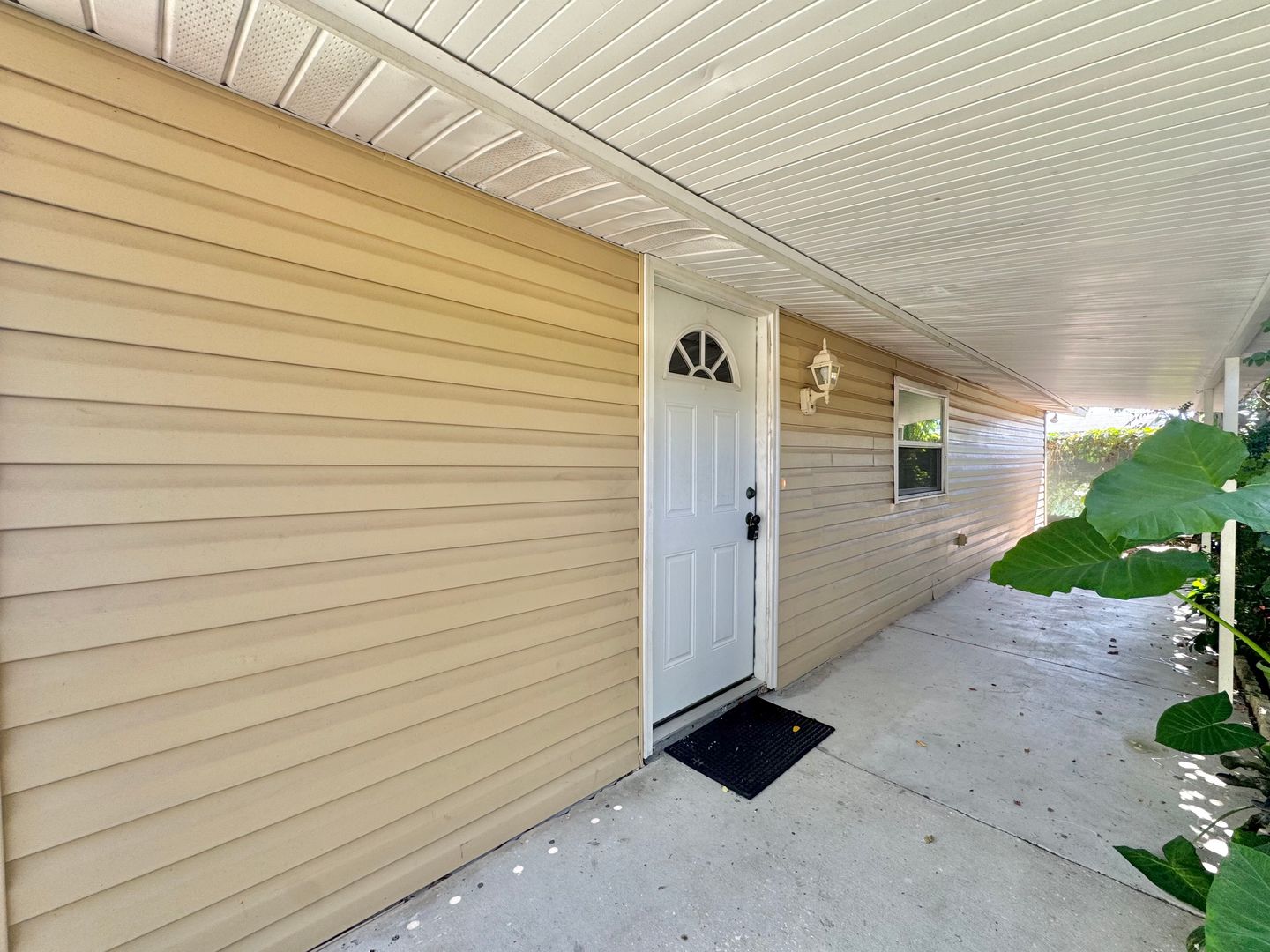 Auburndale House: 126 1/2 Flamingo Dr