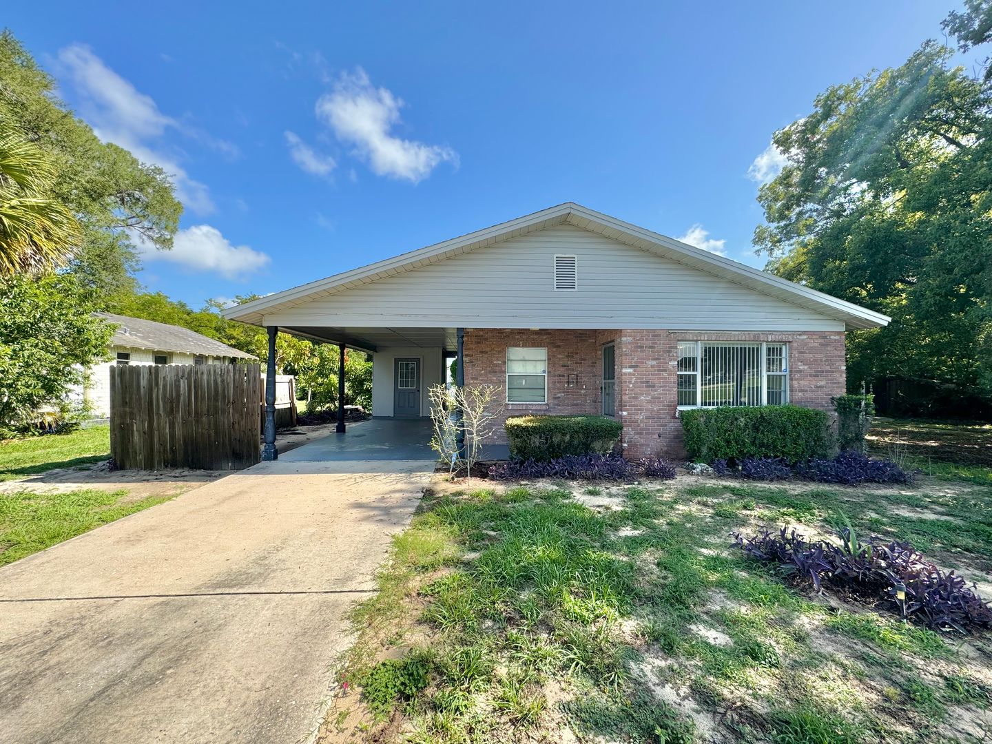 Winter Haven House: 311 Avenue B SE
