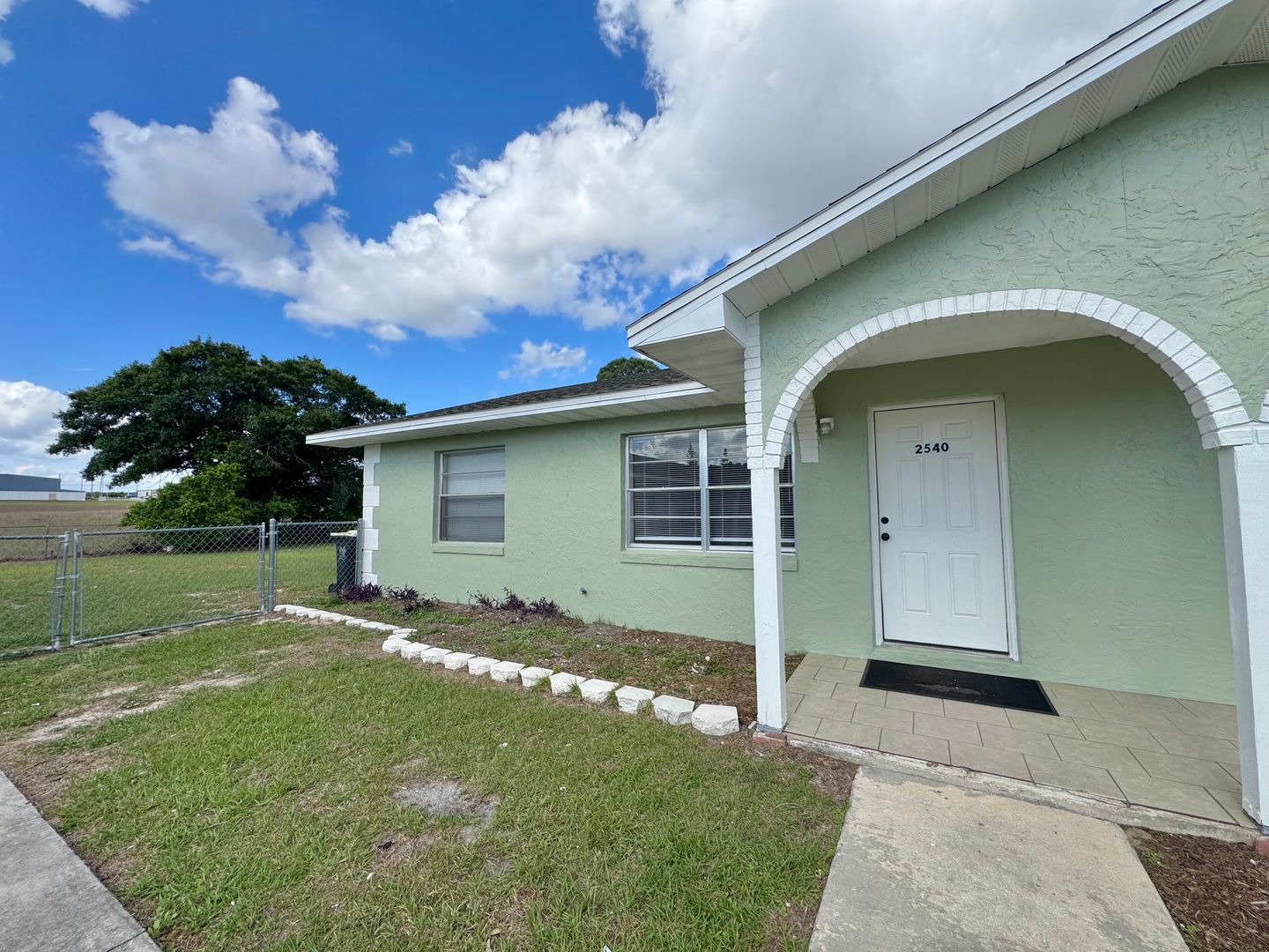 Lake Wales Apartment: 2538-2540 Elm Ave