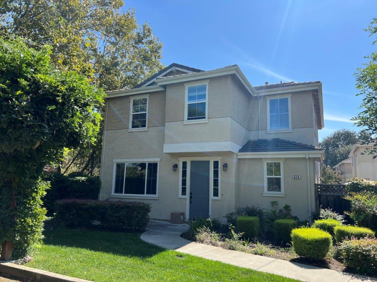 Vacaville House: 313 Coulter