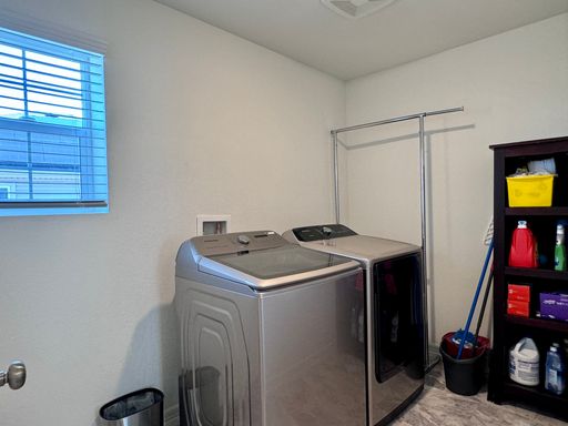 76 S. Newcastle Way, Aurora, CO 80018