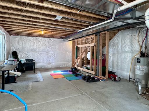 76 S. Newcastle Way, Aurora, CO 80018