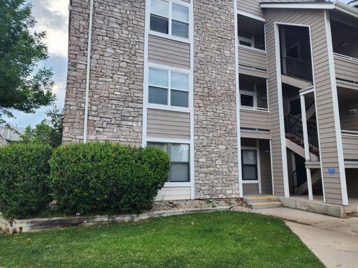 8376 S. Upham Way, #B105, Littleton, CO 80128