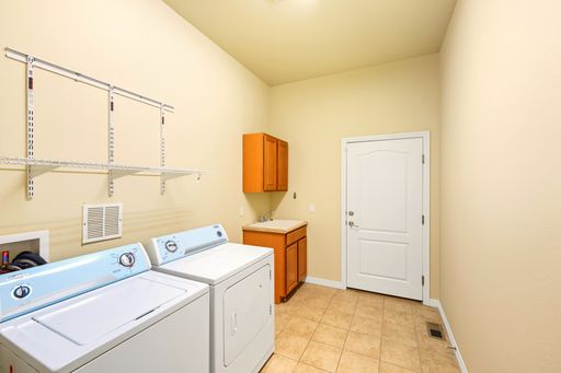 6335 S. Millbrook Way, Aurora, CO 80016