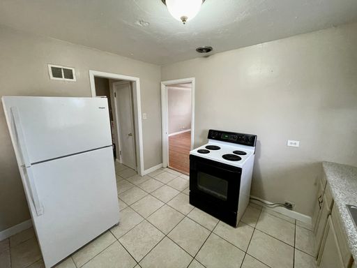 2590 Oneida Street, Denver, CO 80207