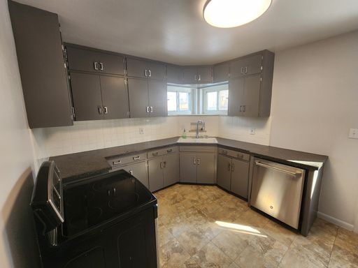 960 S. Pierce Street, Lakewood, CO 80226