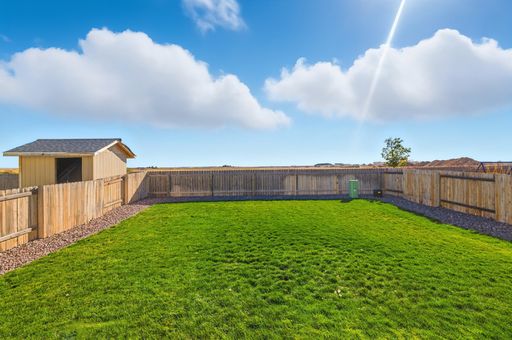 47520 Lilac Avenue, Bennett, CO 80102