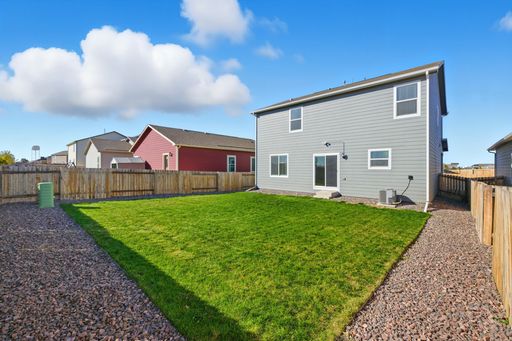 47520 Lilac Avenue, Bennett, CO 80102