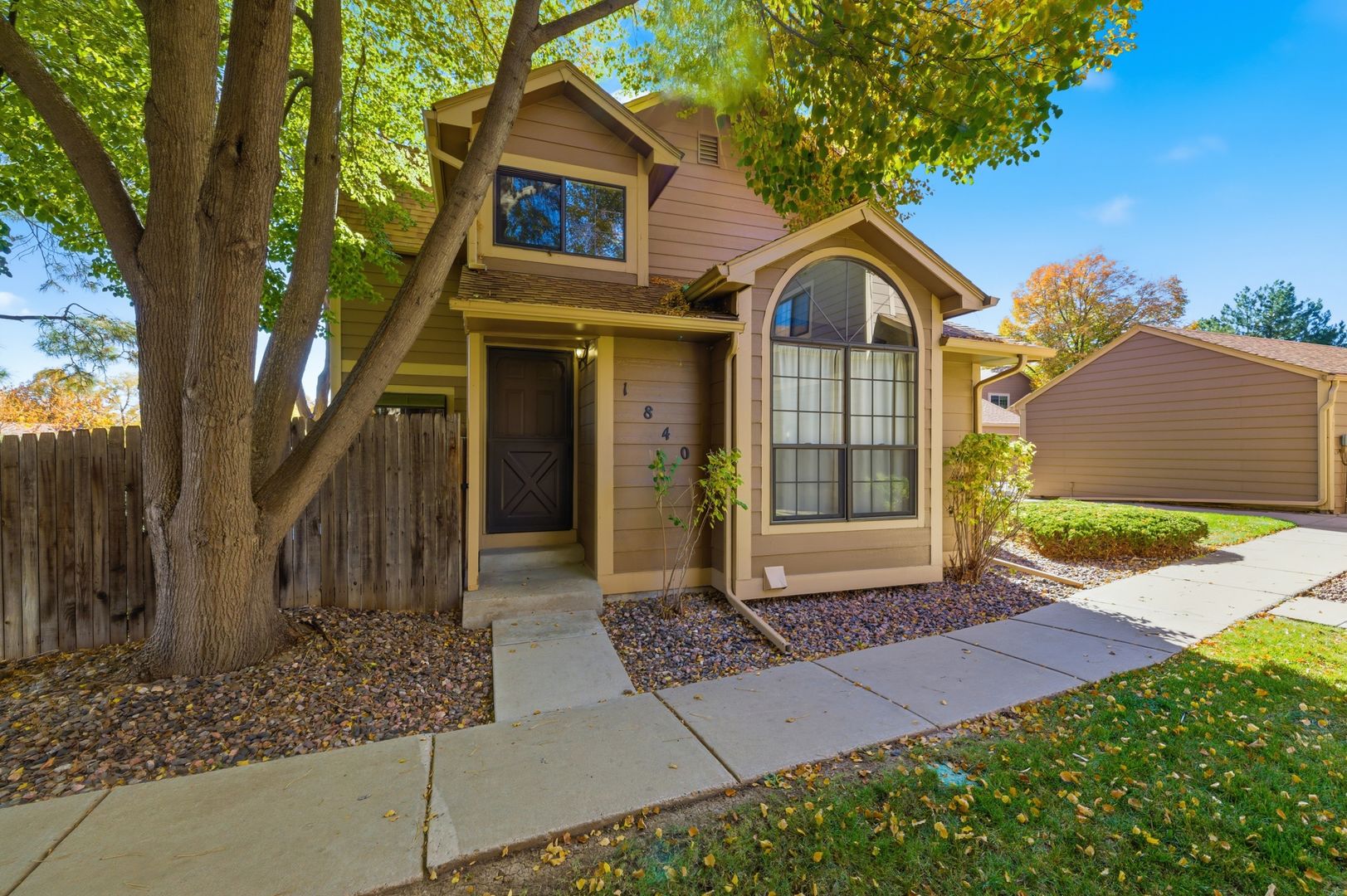 Aurora House: 1840 S. Quintero Way