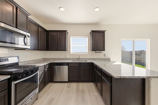 47520 Lilac Avenue, Bennett, CO 80102