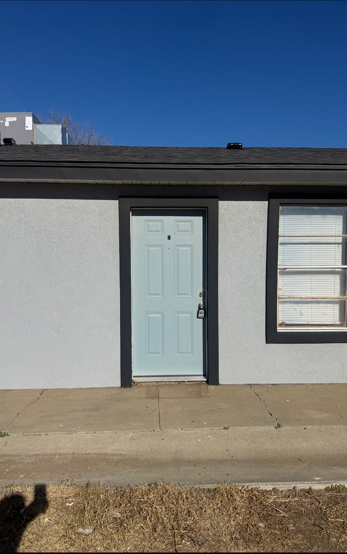 Amarillo Apartment: 206 N Mississippi St.